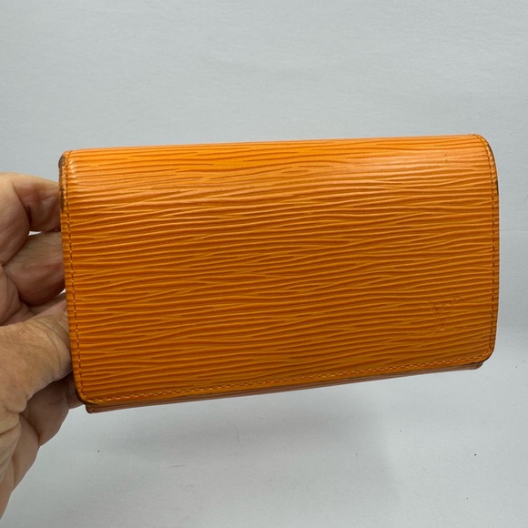 Louis Vuitton Epi Leather Tresstor Wallet 23311 - Picture 1 of 10